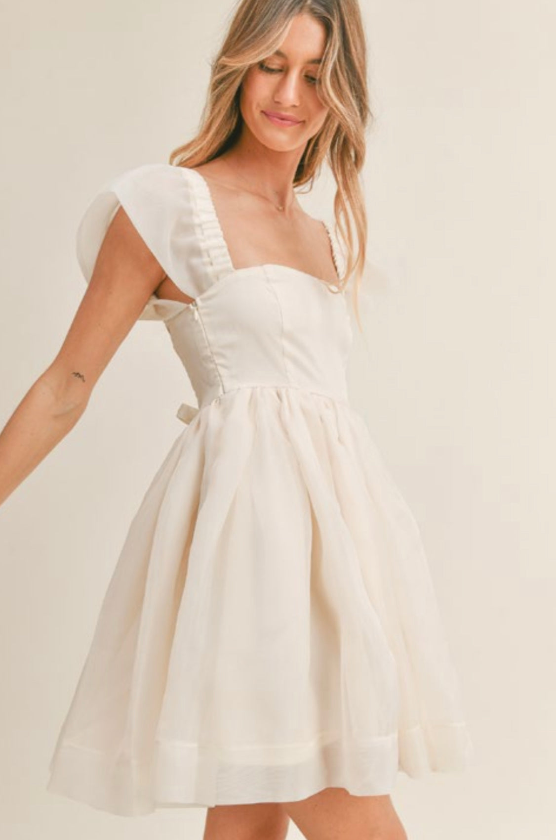 Vestido tiras en espalda