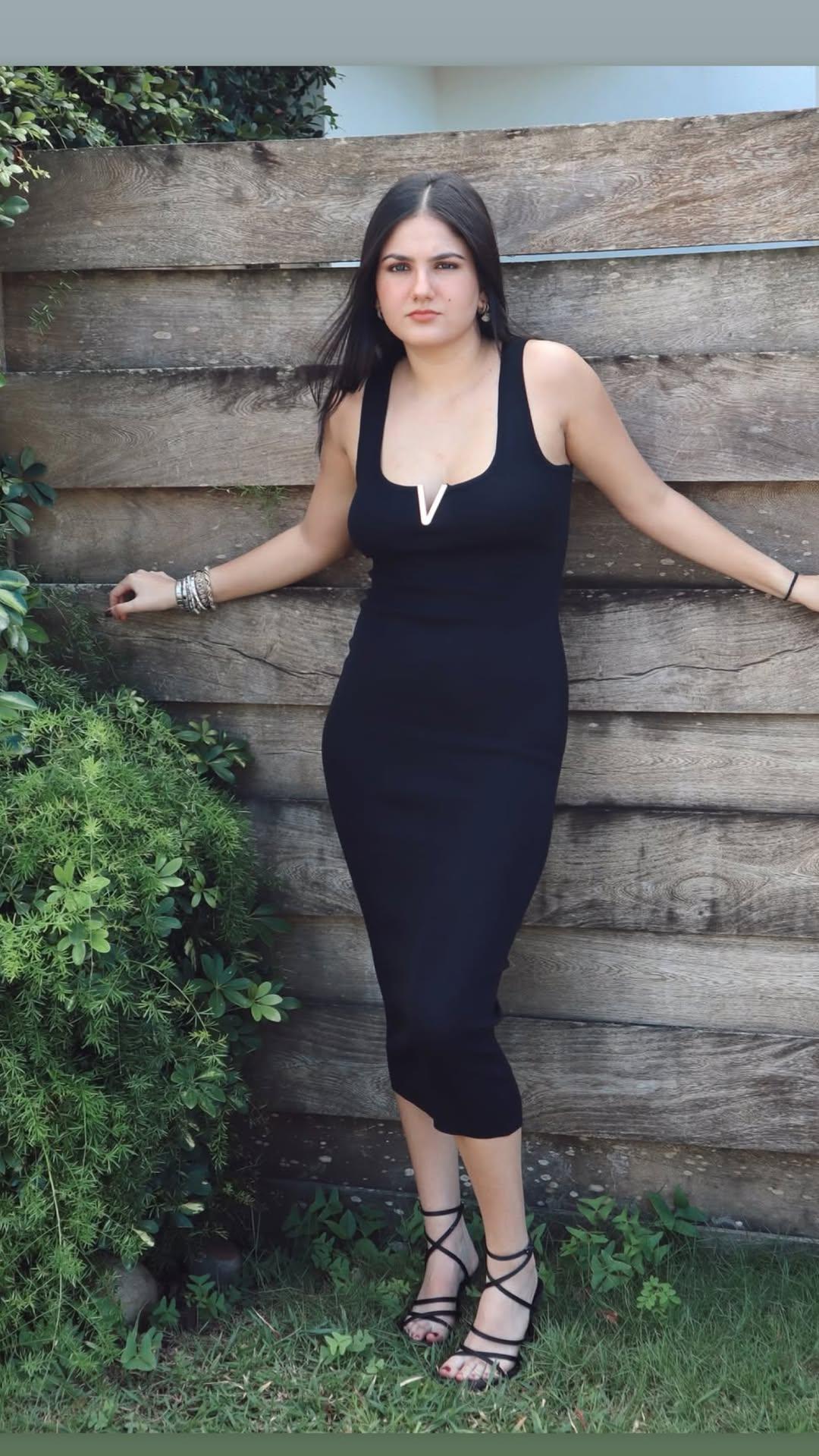 VESTIDO TEJIDO CON HEBILLA