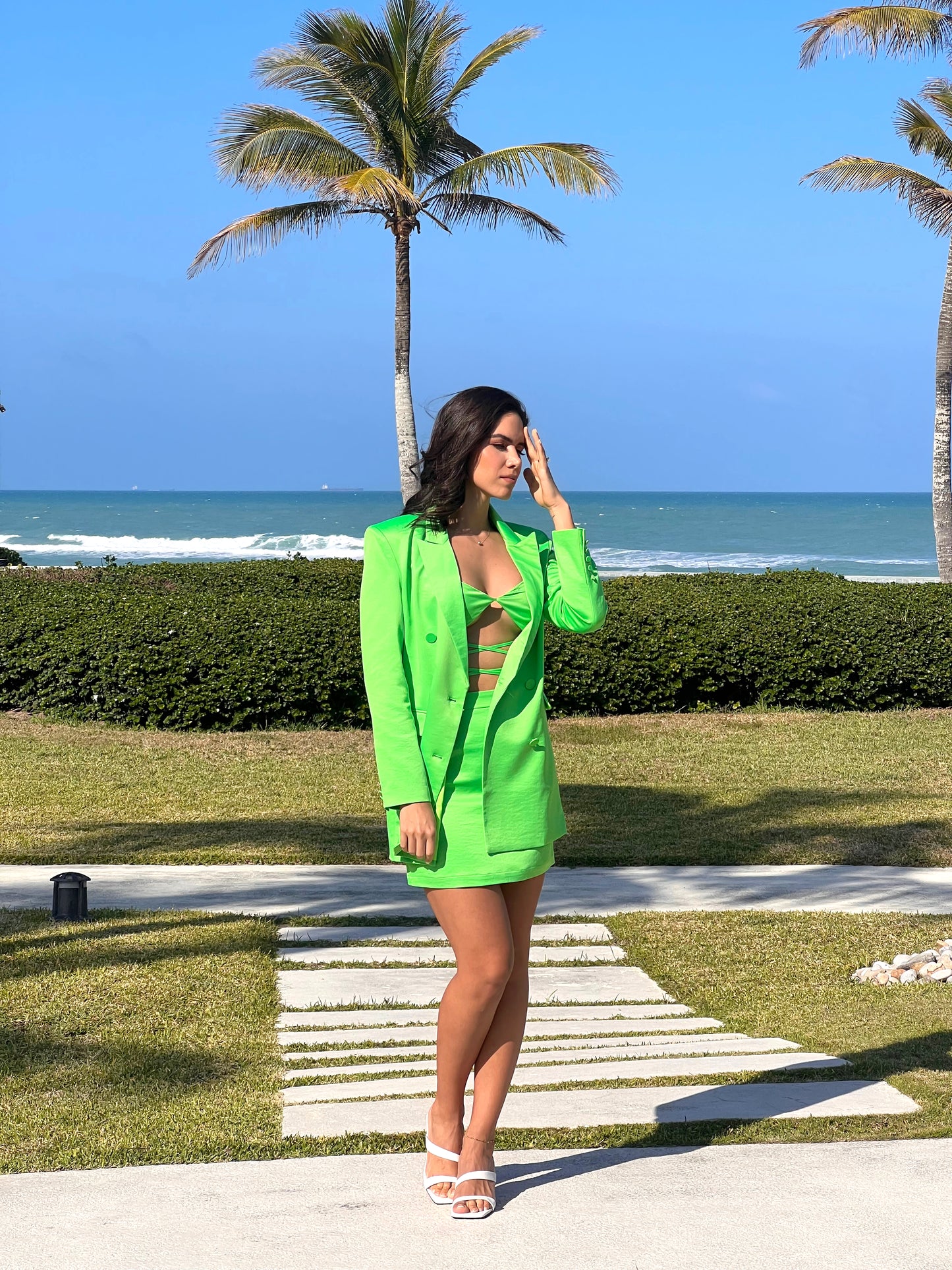 Conjunto blazzer, top & falda